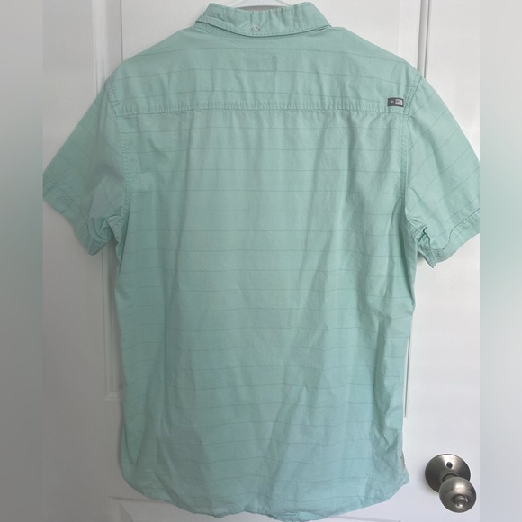 Mens Ripcurl button down size S - Picture 2 of 5